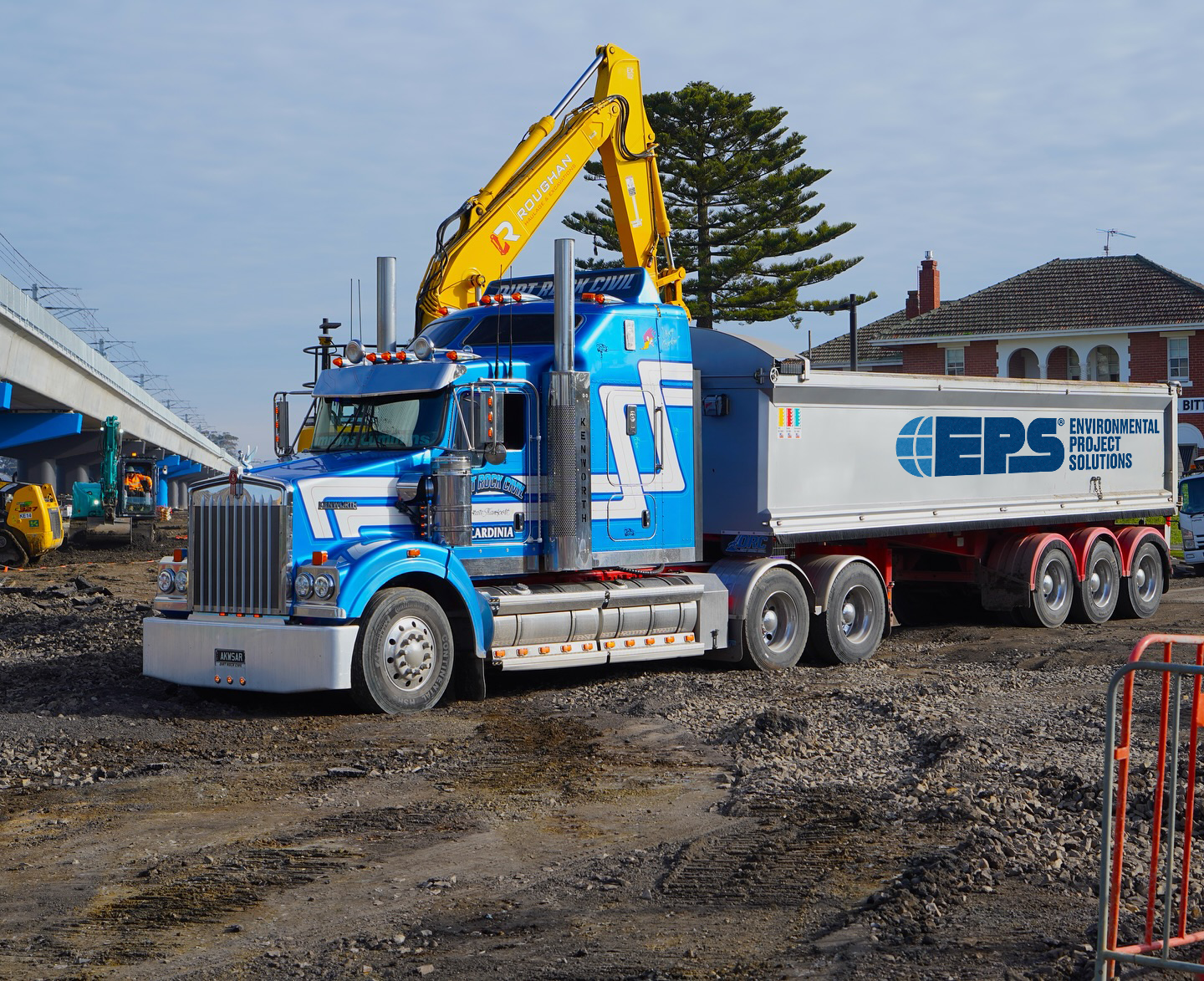 eps-haulage-truck-2